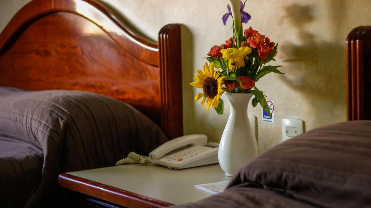 צ'יוואווה Hotel & Suites Marrod מראה חיצוני תמונה